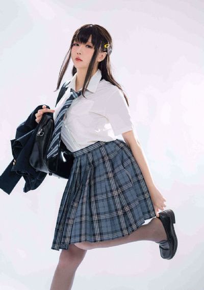 欧美大妈喜欢小伙_1080P免费在线播放